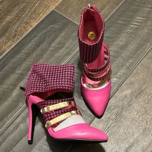 NEW Machi Ankle Cuff Heels